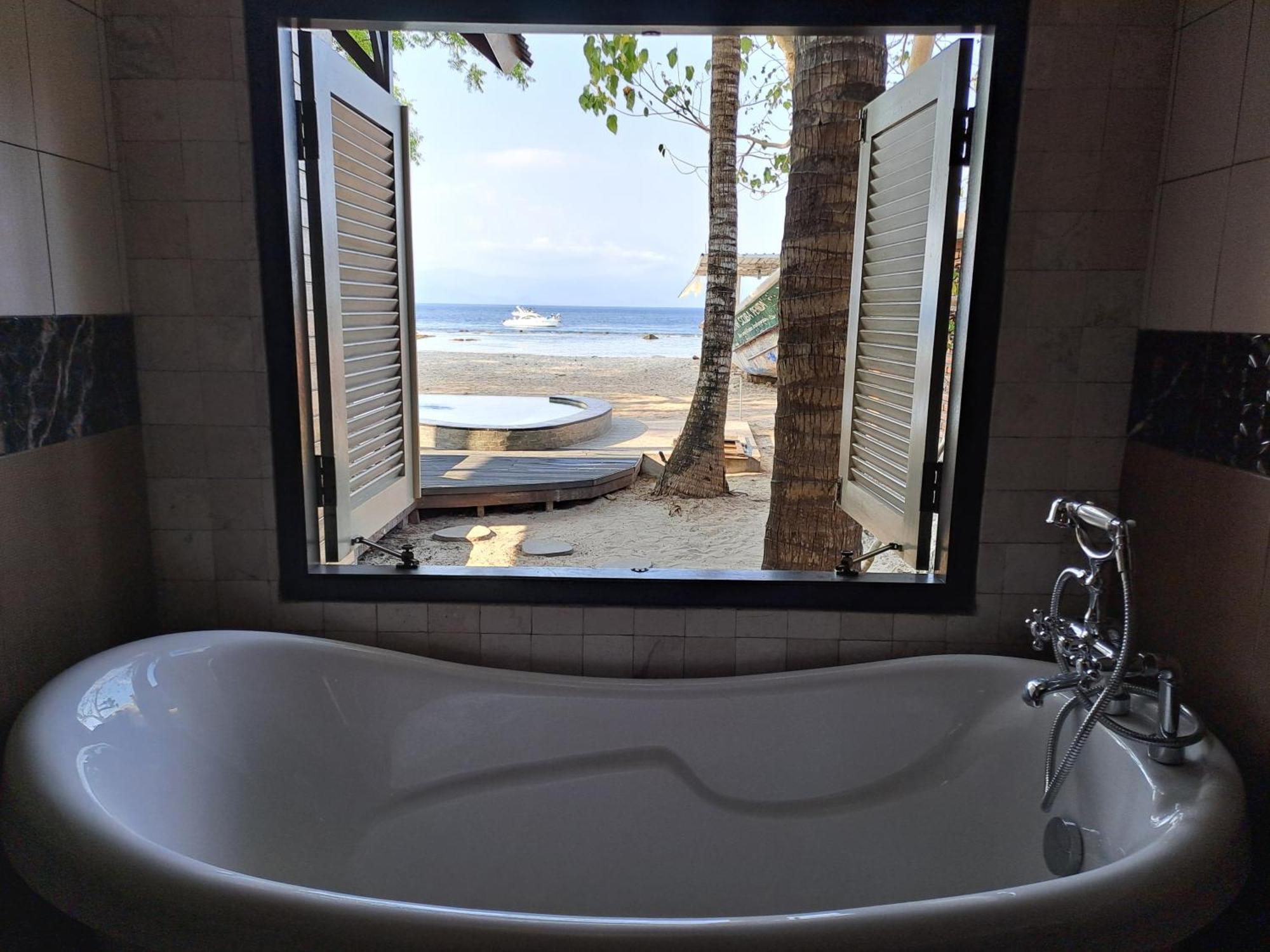 Beach House Penida Ped Exterior photo
