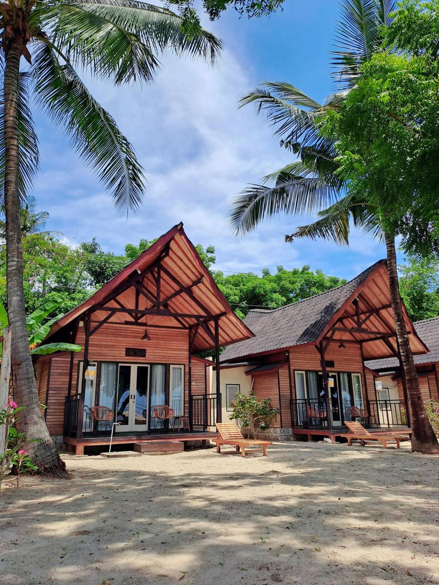 Beach House Penida Ped Exterior photo