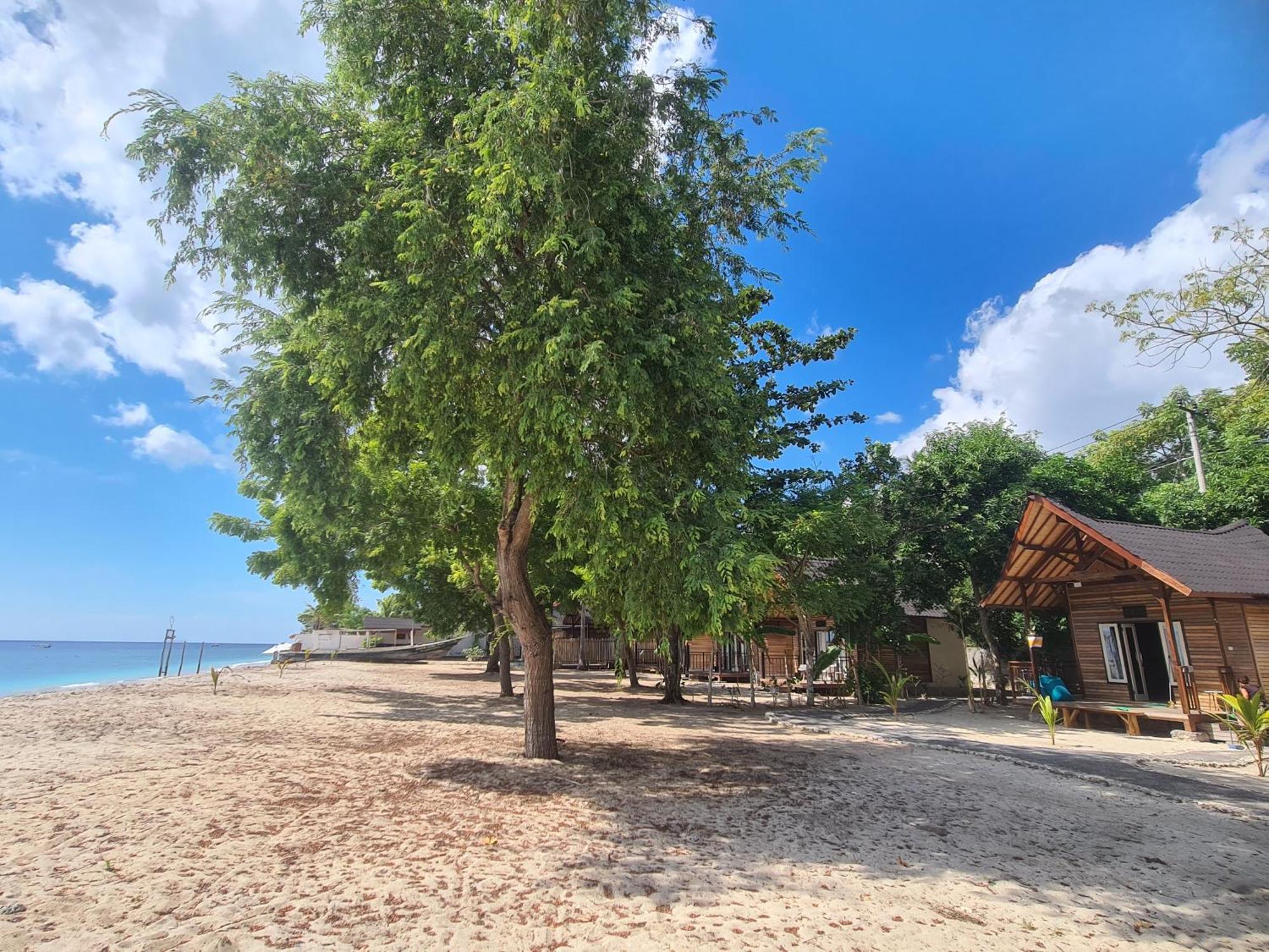 Beach House Penida Ped Exterior photo
