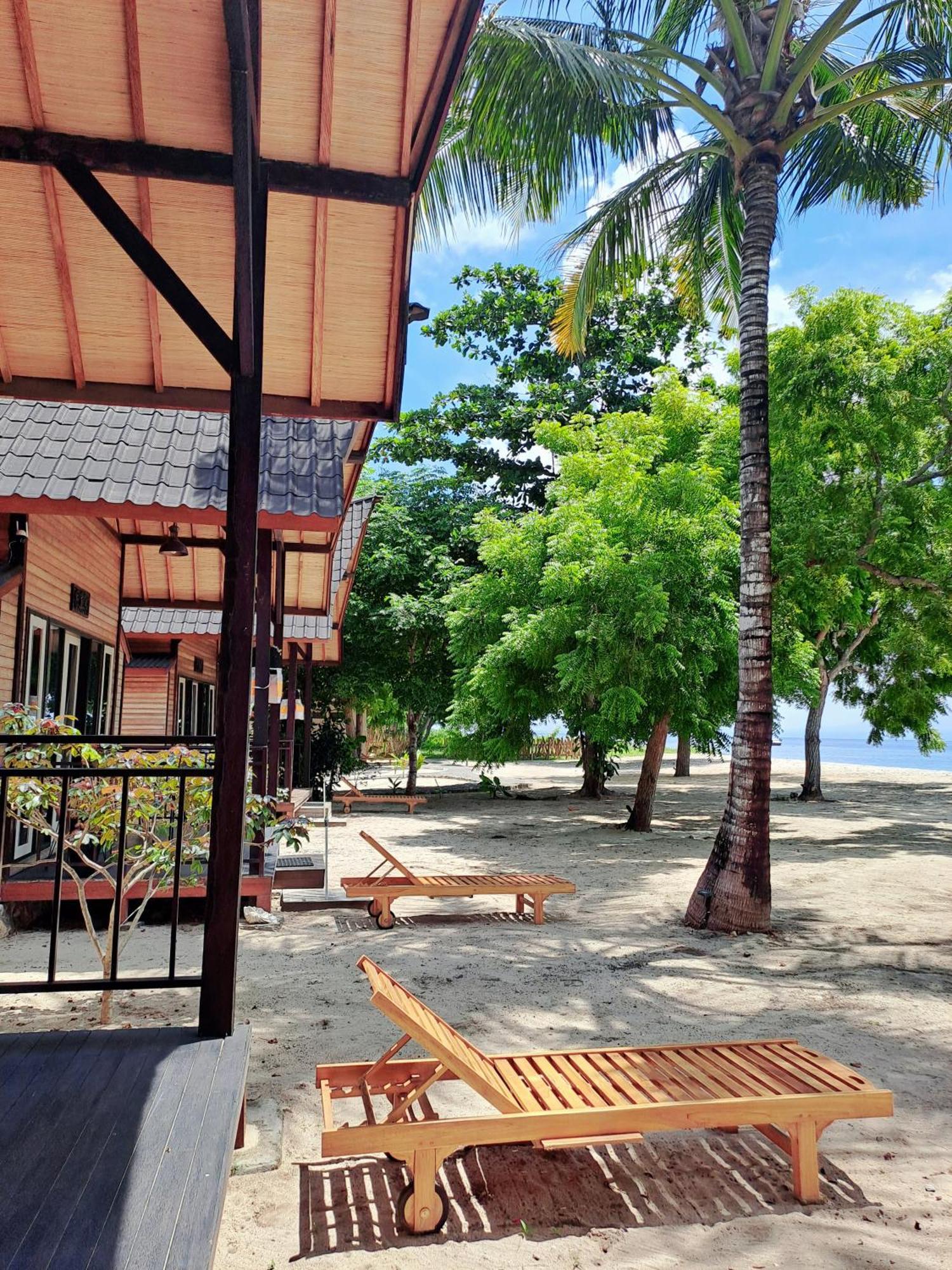 Beach House Penida Ped Exterior photo